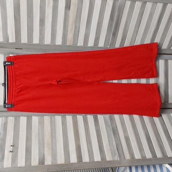 Women's Looney Tunes Graphic Flare Lounge Pants | Small - Picture 6 of 9